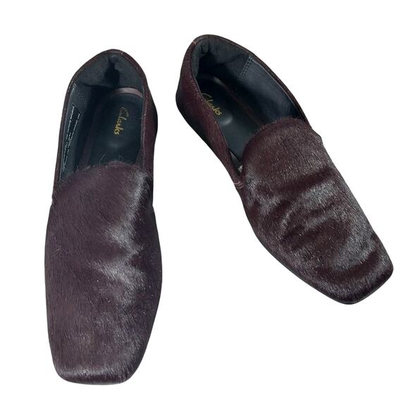 CLARKS! ESPRESSO BROWN GENUINE COWHIDE LEATHER/FUR FLATS, LOAFERS! SZ 6.5M - Picture 2 of 10